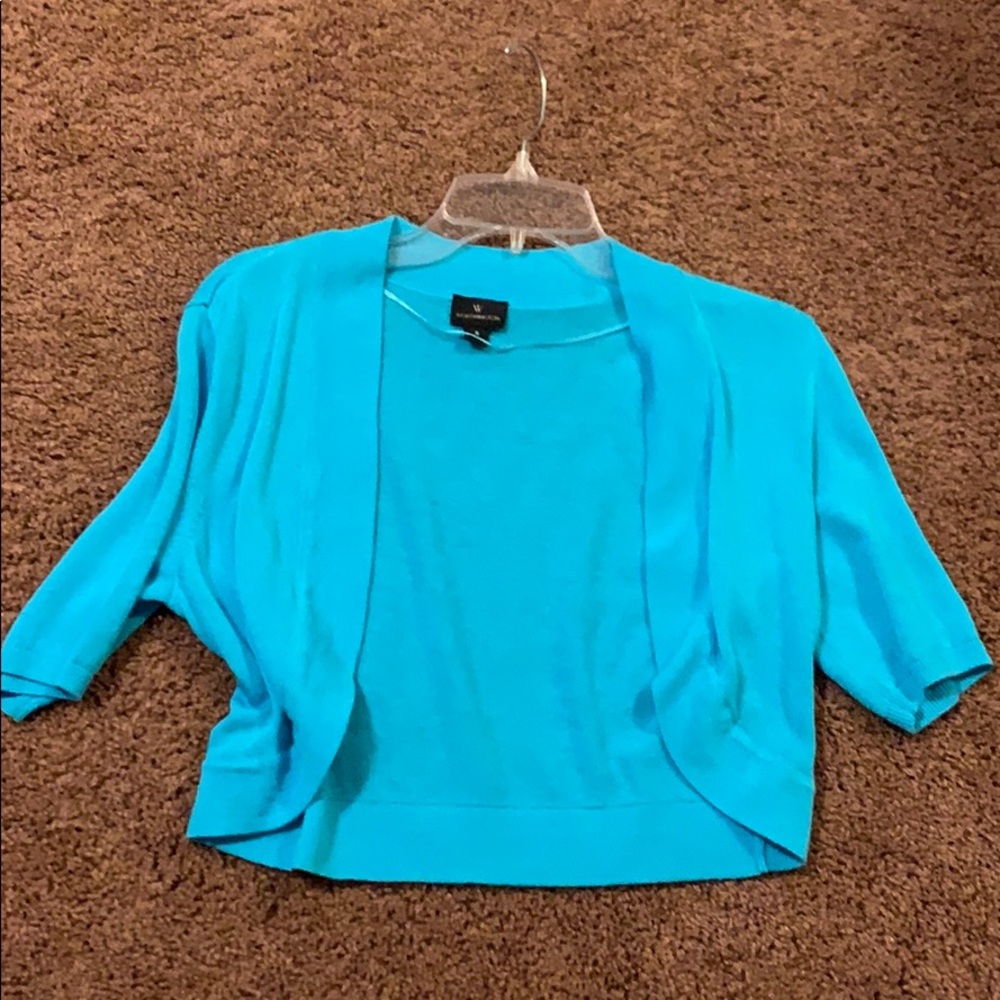 2 Cute cropped cardigan